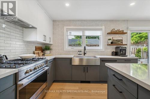 1422 Everall Road, Mississauga, ON - Indoor Photo Showing Kitchen