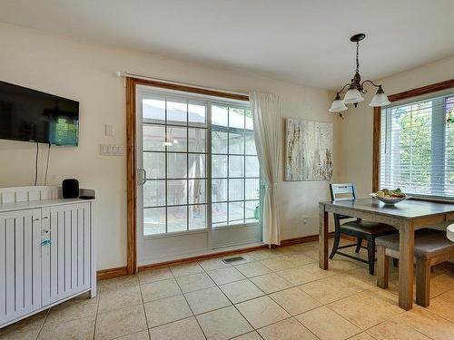 Coin-repas - 712 Rue Alain, Saint-Colomban, QC - Indoor Photo Showing Dining Room