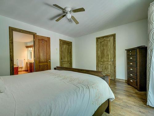 Chambre Ã  coucher principale - 712 Rue Alain, Saint-Colomban, QC - Indoor Photo Showing Bedroom