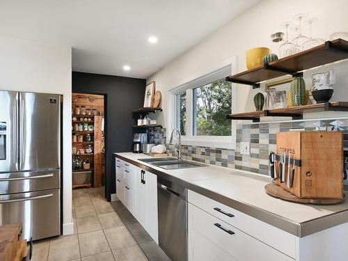 Kitchen - 30 Rue Signori, Noyan, QC - Indoor Photo Showing Kitchen With Double Sink