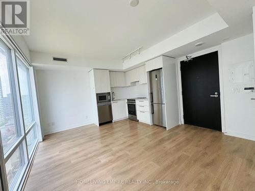 1204 - 18 Maitland Terrace, Toronto, ON - Indoor Photo Showing Kitchen