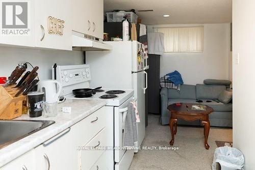 45 Vinci Crescent, Toronto, ON - Indoor Photo Showing Kitchen