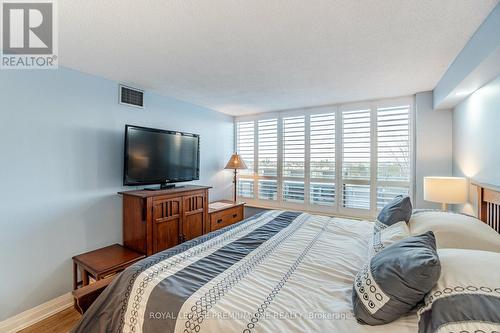 2503 - 195 Wynford Drive, Toronto, ON - Indoor Photo Showing Bedroom