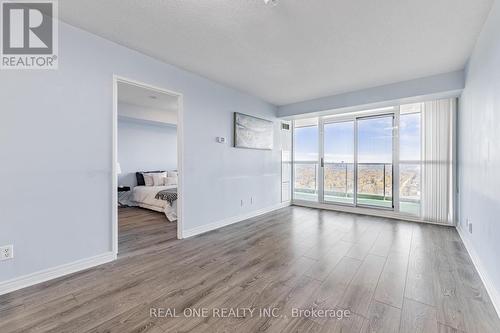 3307 - 23 Hollywood Avenue, Toronto, ON - Indoor Photo Showing Other Room