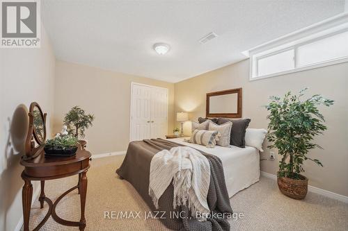 865 Greenleaf Circle, Oshawa, ON - Indoor Photo Showing Bedroom