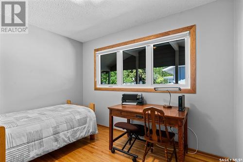 123 Tucker Crescent, Saskatoon, SK - Indoor Photo Showing Bedroom