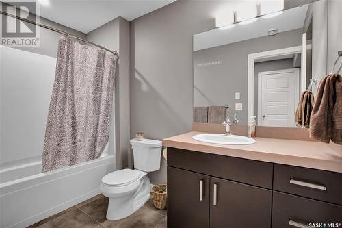 1023 Kolynchuk Crescent, Saskatoon, SK - Indoor Photo Showing Bathroom