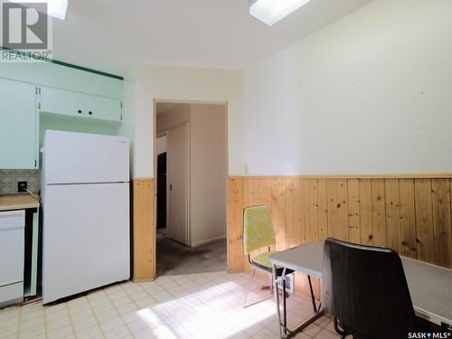 1003 King Street, Rosetown, SK - Indoor Photo Showing Kitchen