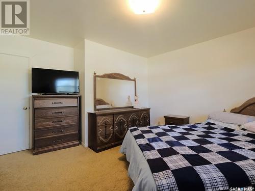 1003 King Street, Rosetown, SK - Indoor Photo Showing Bedroom