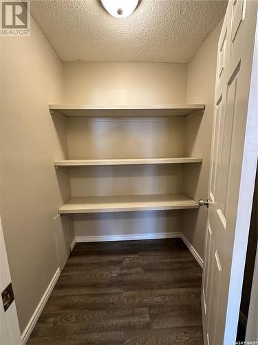 9 2 Summers Place, Saskatoon, SK - Indoor With Storage