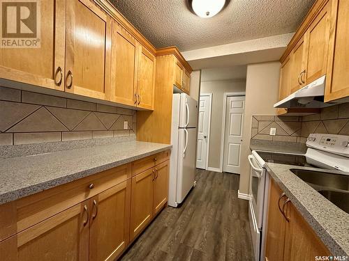 9 2 Summers Place, Saskatoon, SK - Indoor Photo Showing Kitchen