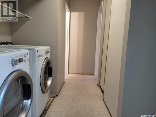 130 425 115Th Street E, Saskatoon, SK - Indoor Photo Showing Laundry Room