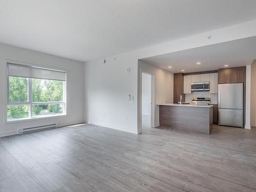 Living room - 406-65 Rue William-Macdonald, Montréal (Lachine), QC - Indoor Photo Showing Kitchen