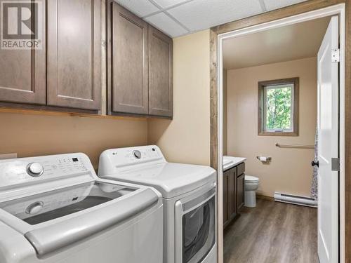 146 Alsek Crescent, Haines Junction, YT - Indoor Photo Showing Laundry Room