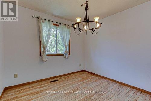 243 Walmer Grove, London, ON - Indoor Photo Showing Other Room