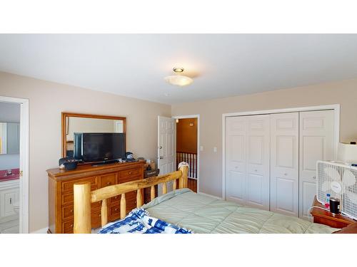 1401 15Th Street S, Cranbrook, BC - Indoor Photo Showing Bedroom