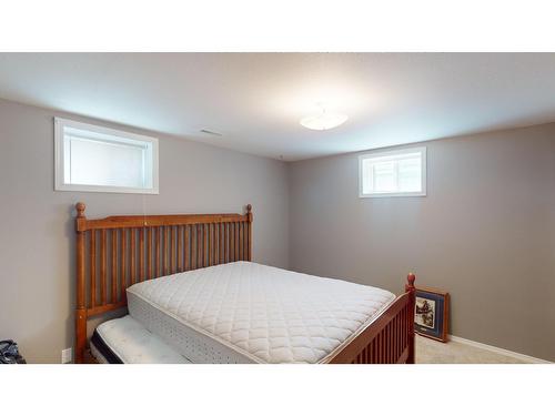 1401 15Th Street S, Cranbrook, BC - Indoor Photo Showing Bedroom