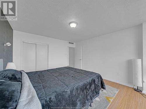 111 Riverside Drive East Unit# 1408, Windsor, ON - Indoor Photo Showing Bedroom