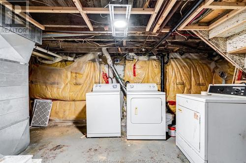 242 Josephine Avenue, Windsor, ON - Indoor Photo Showing Laundry Room