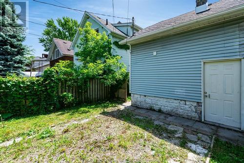 242 Josephine Avenue, Windsor, ON - Outdoor