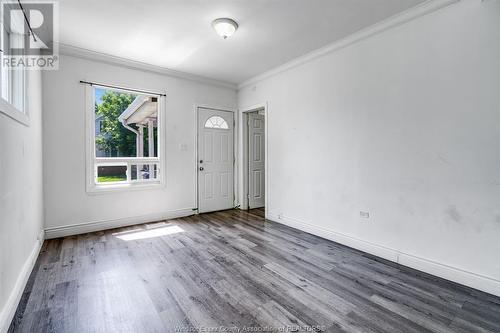 242 Josephine Avenue, Windsor, ON - Indoor Photo Showing Other Room