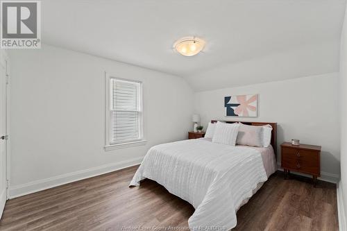 1103 Langlois Avenue, Windsor, ON - Indoor Photo Showing Bedroom