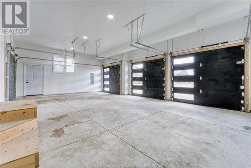 3530 Fiorina Street, Lasalle, ON - Indoor Photo Showing Garage