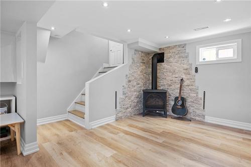 411 Sunset Drive, Oakville, ON - Indoor With Fireplace
