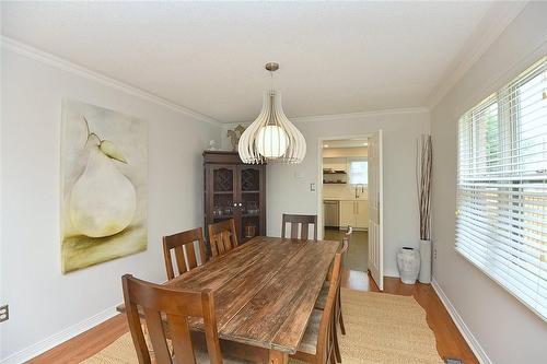 4217 Gleneagles Court, Burlington, ON - Indoor Photo Showing Dining Room