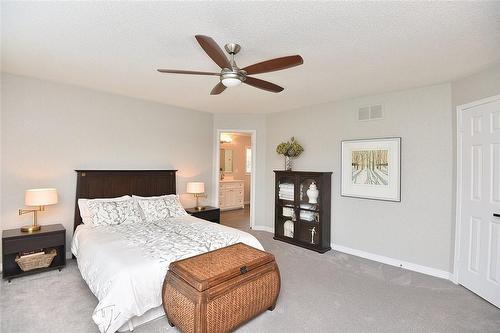 4217 Gleneagles Court, Burlington, ON - Indoor Photo Showing Bedroom