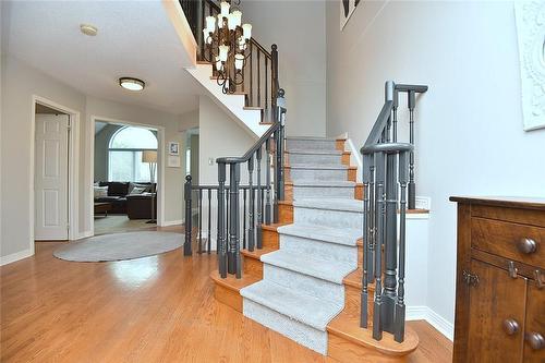 4217 Gleneagles Court, Burlington, ON - Indoor Photo Showing Other Room