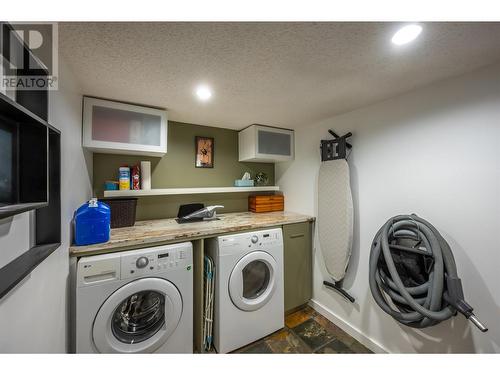 1458 Penticton Avenue Unit# 191, Penticton, BC - Indoor Photo Showing Laundry Room