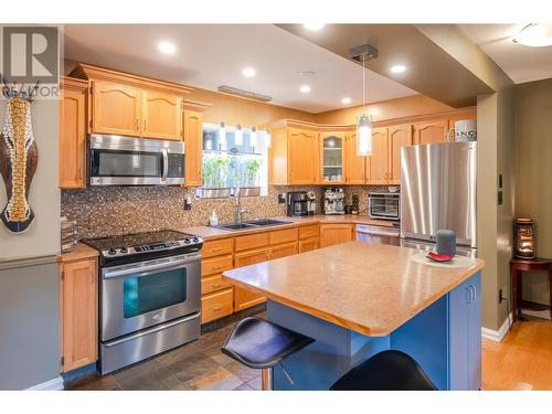 1458 Penticton Avenue Unit# 191, Penticton, BC - Indoor Photo Showing Kitchen With Stainless Steel Kitchen With Double Sink