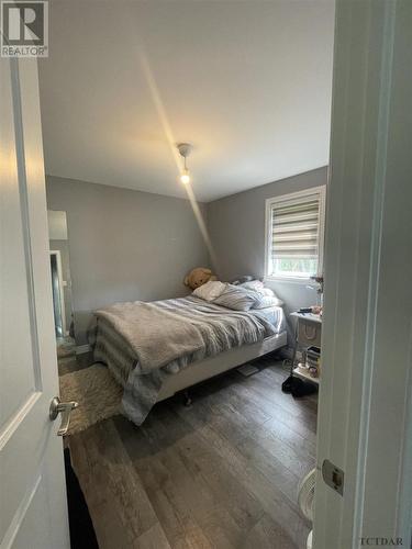 794022 Island Rd, Charlton, ON - Indoor Photo Showing Bedroom