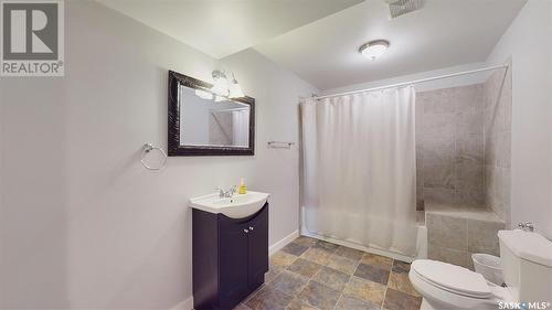 2834 Kutarna Crescent, Regina, SK - Indoor Photo Showing Bathroom