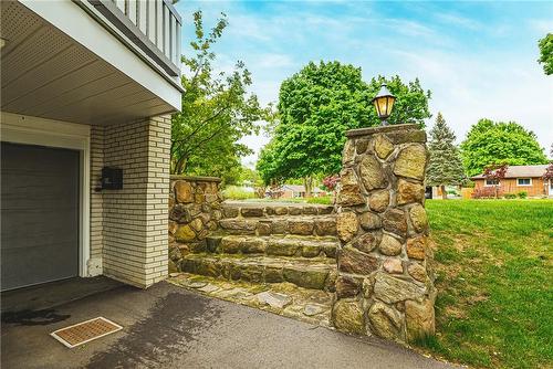 19 Dauphine Place, Welland, ON - Outdoor