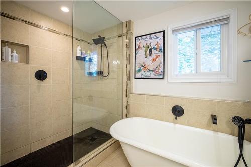 55 Ross Street, Haldimand County, ON - Indoor Photo Showing Bathroom