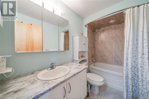 2175 Wyandotte Street East Unit# 213, Windsor, ON - Indoor Photo Showing Bathroom