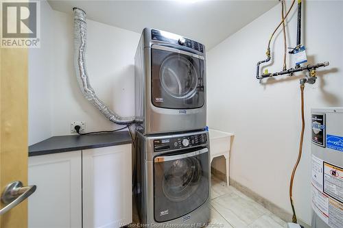 2175 Wyandotte Street East Unit# 213, Windsor, ON - Indoor Photo Showing Laundry Room