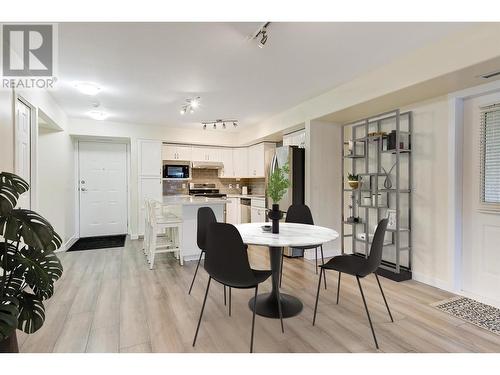 3115 De Montreuil Court Unit# 101, Kelowna, BC - Indoor Photo Showing Dining Room