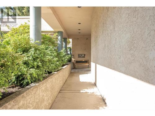 3115 De Montreuil Court Unit# 101, Kelowna, BC - Outdoor With Exterior