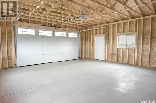 Vandale Rd Acreage, Aberdeen Rm No. 373, SK - Indoor Photo Showing Garage