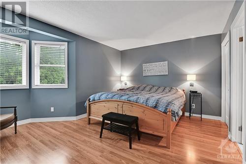 19 Townsend Drive, Ottawa, ON - Indoor Photo Showing Bedroom