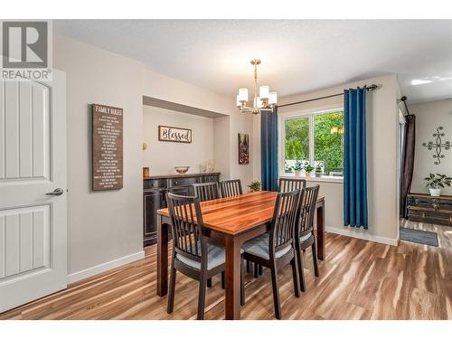 3473 Creekview Crescent, West Kelowna, BC - Indoor Photo Showing Dining Room