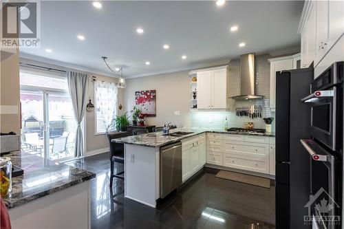 125 Damselfly Way, Ottawa, ON - Indoor Photo Showing Kitchen With Double Sink With Upgraded Kitchen