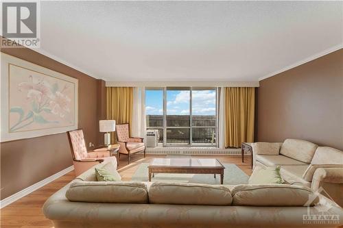 2400 Virginia Drive Unit#805, Ottawa, ON - Indoor Photo Showing Living Room