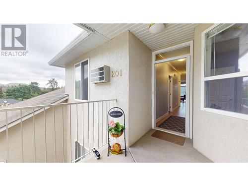 2377 Shannon Woods Drive Unit# 201, West Kelowna, BC - Outdoor With Exterior