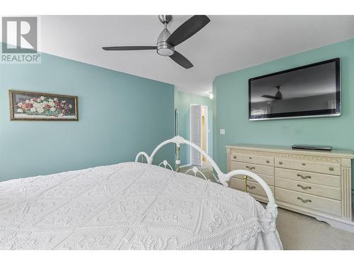 2041 26 Avenue Ne, Salmon Arm, BC - Indoor Photo Showing Bedroom