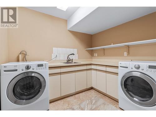 2041 26 Avenue Ne, Salmon Arm, BC - Indoor Photo Showing Laundry Room