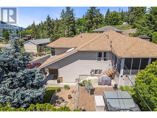 2041 26 Avenue Ne, Salmon Arm, BC - Outdoor